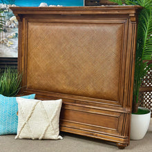 Load image into Gallery viewer, Full Size Wood & Woven Bed
