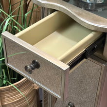 Load image into Gallery viewer, Mirrored Vanity/Desk