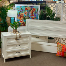 Load image into Gallery viewer, PB 'Sussex' Queen Storage Bed