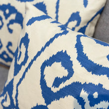 Load image into Gallery viewer, Quadrille 'Bali Isle' Lumbar