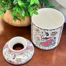 Load image into Gallery viewer, Pink Peony Tissue Holder