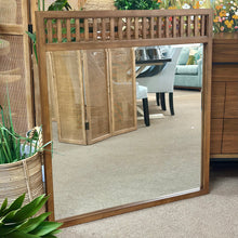 Load image into Gallery viewer, 7DRW Mid-Mod Dresser W/Mirror