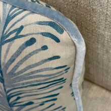 Load image into Gallery viewer, Botanical Print Linen Lumnbar