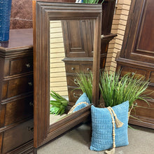 Load image into Gallery viewer, Stanley Dresser W/Mirror