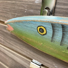 Load image into Gallery viewer, Set/4 Wooden Fish Art