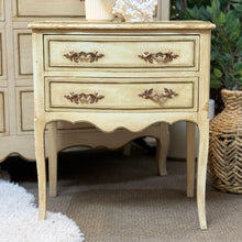 Load image into Gallery viewer, Drexel Heritage Nightstand