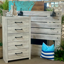 Load image into Gallery viewer, Queen Farmhouse Bed