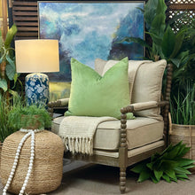 Load image into Gallery viewer, Mocha Spindle Chair