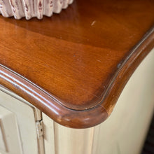 Load image into Gallery viewer, Drexel Heritage Dresser