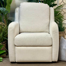 Load image into Gallery viewer, Bassett 'Wrenn' Power Recliner
