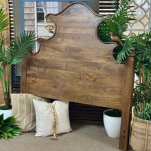 Load image into Gallery viewer, Bernhardt 'Criteria' Dining Table