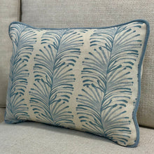 Load image into Gallery viewer, Botanical Print Linen Lumnbar