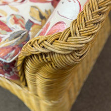 Load image into Gallery viewer, Vintage Wicker Chair