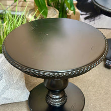 Load image into Gallery viewer, Black Round End Table