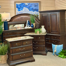 Load image into Gallery viewer, Stanley Dresser W/Mirror