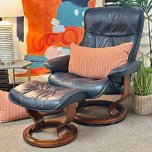 Load image into Gallery viewer, Ekorness Stressless Chair & Ottoman