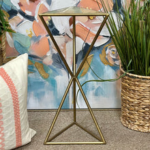 Load image into Gallery viewer, Ivy Bronx 'Luro' Glass Table