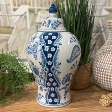 Load image into Gallery viewer, Blue/White Ginger Jar