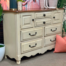 Load image into Gallery viewer, Drexel Heritage Dresser