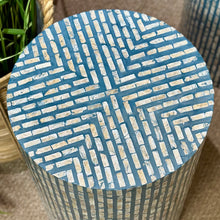 Load image into Gallery viewer, Blue Round Capiz Table