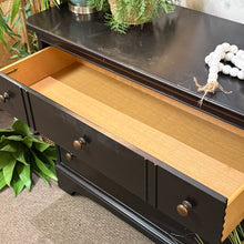Load image into Gallery viewer, Thomasville Dresser