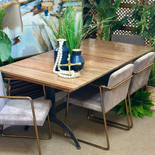 Load image into Gallery viewer, Ethan Allen Dining Table