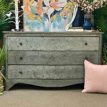 Load image into Gallery viewer, 3DRW Metal Chest