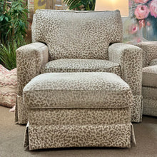 Load image into Gallery viewer, Century Swivel Chair W/Otto