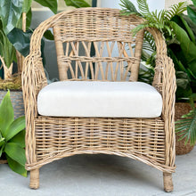 Load image into Gallery viewer, Natural Wicker Chair