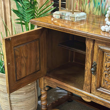 Load image into Gallery viewer, 2DR Carved Wood Server