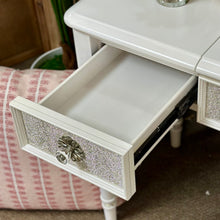 Load image into Gallery viewer, White Glam Vanity W/Ottoman