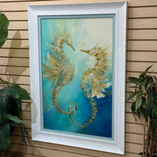 Load image into Gallery viewer, &#39;Seahorse in Love&#39; Fine Art Giclee
