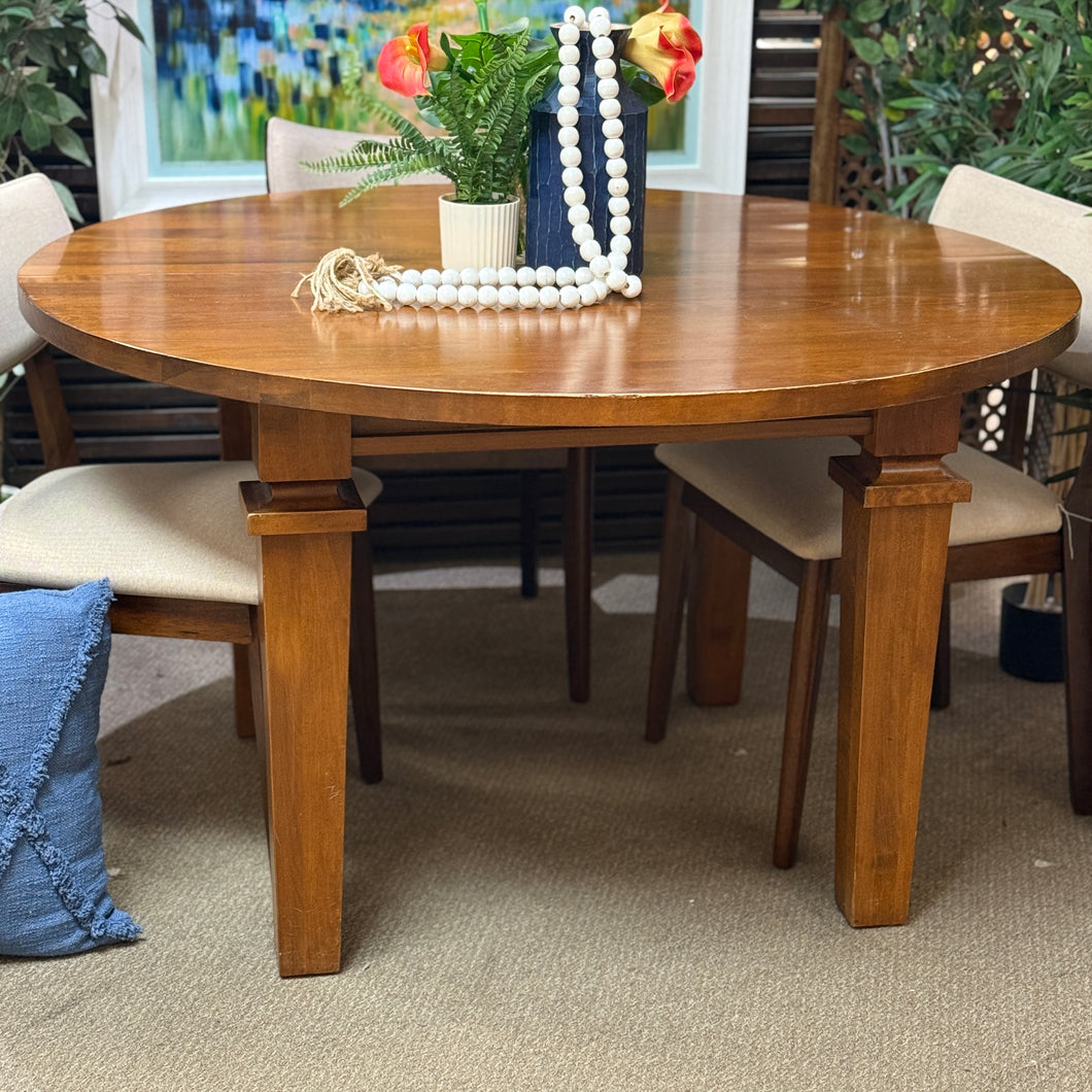RH Round Dining Table