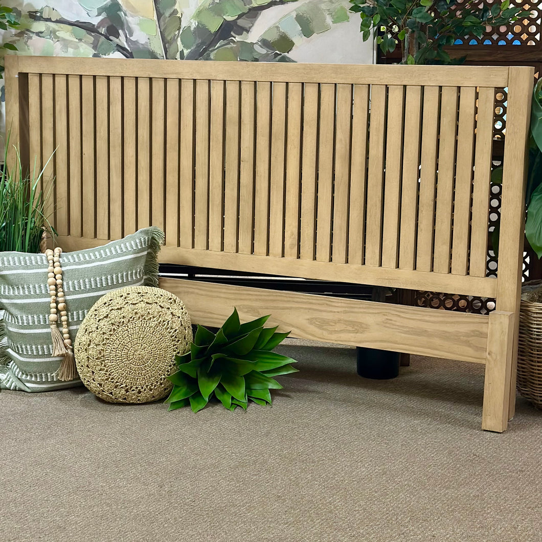 Nautica Cal. King Slat Wood Bed