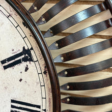 Load image into Gallery viewer, Round Metal Clock

