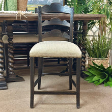Load image into Gallery viewer, 5PC Hooker 'La Grange' Dining Set

