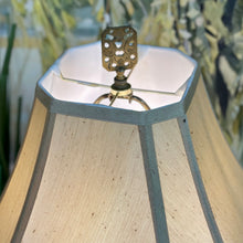 Load image into Gallery viewer, Bronze Oriental Lamp
