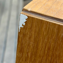 Load image into Gallery viewer, Room &amp; Board 4DRW Dresser
