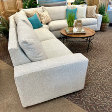 Load image into Gallery viewer, Oatmeal 5PC Power Sectional
