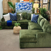 Load image into Gallery viewer, 3PC Green Sectional W/Chaise
