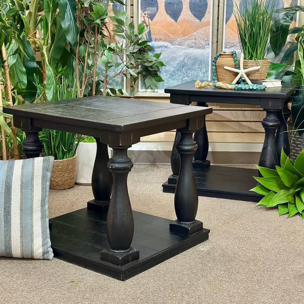 'Mallacar' Black End Table