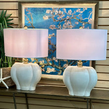 Load image into Gallery viewer, Ivory Curve Lamp
