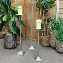 Load image into Gallery viewer, Set/3 Floor Candlesticks
