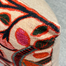 Load image into Gallery viewer, LG Floral Lumbar
