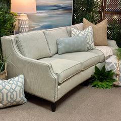 Sofas & Loveseats