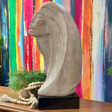 Load image into Gallery viewer, Vintage Stargazer Figurine
