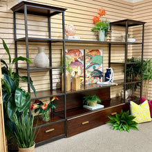 Load image into Gallery viewer, Henredon Entertainment Etagere
