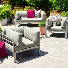 Outdoor Seating
