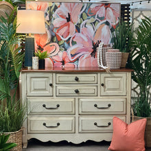 Load image into Gallery viewer, Drexel Heritage Dresser
