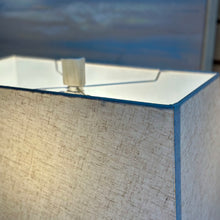 Load image into Gallery viewer, Shorebird Table Lamp
